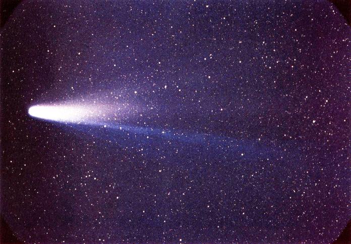 Primeras imágenes de cometa Halley.