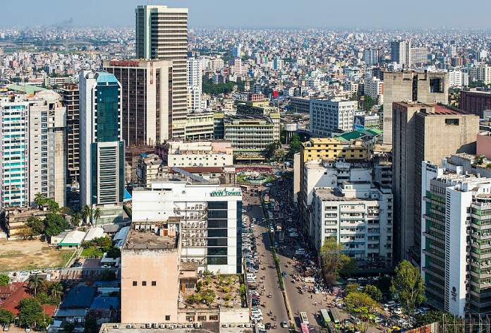 Ciudades extremadamente pobladas: Daka - foto panorámica del centro.