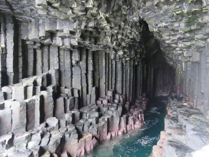 Cueva de Fingal en Staffa.